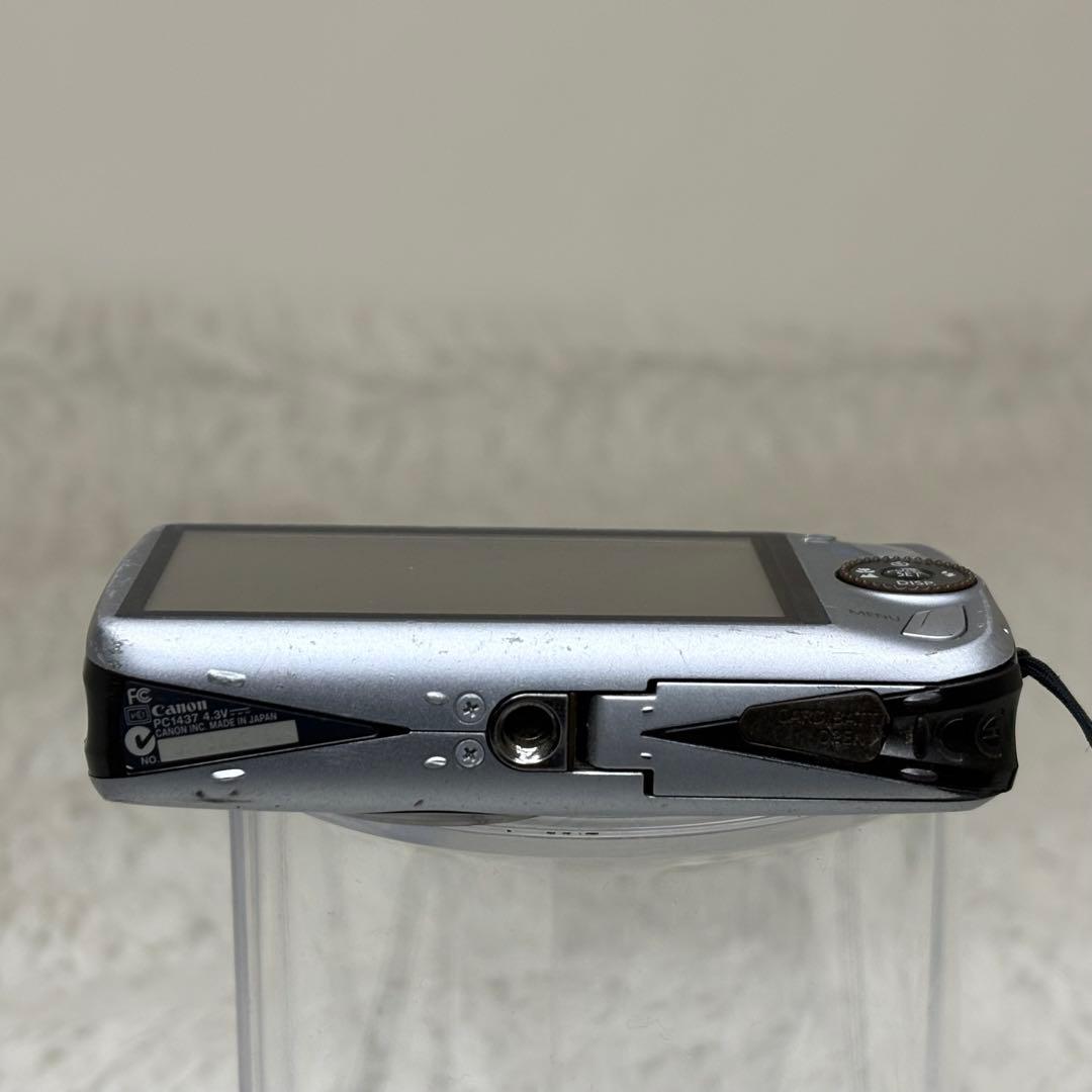 Canon カメラ　IXY 930IS PC1437 充電器　箱　コンデジ　可動