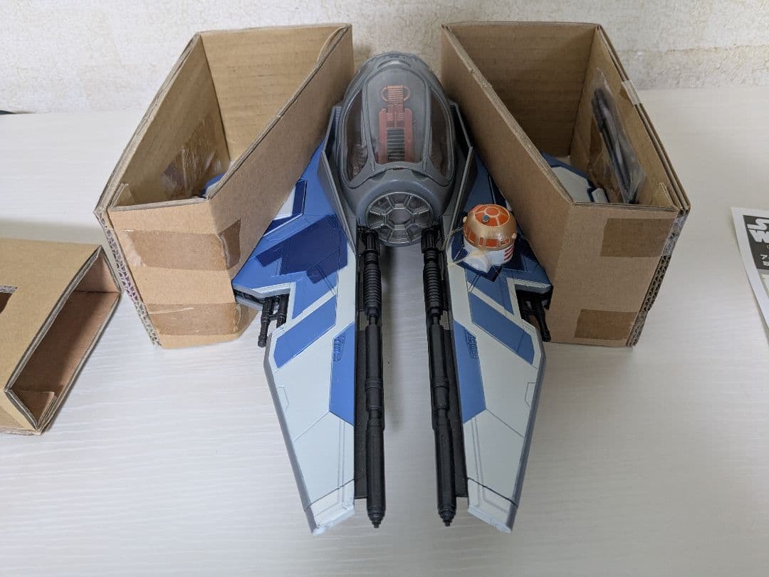 スター・ウォーズ ミッドビークル アイラ・セキュラ ジェダイ スターファイター