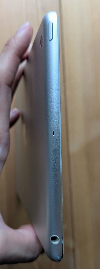 iPad mini3 wi-Fiモデル64gb シルバー 本体