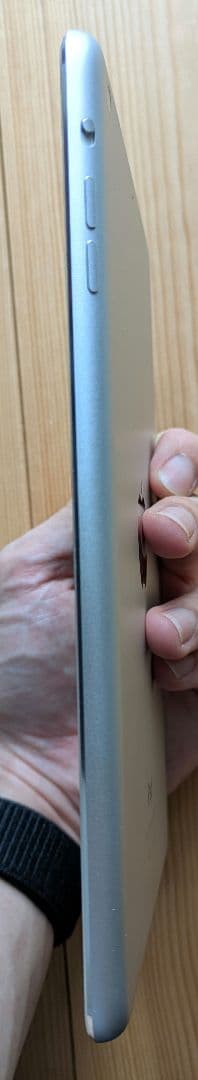 iPad mini3 wi-Fiモデル64gb シルバー 本体