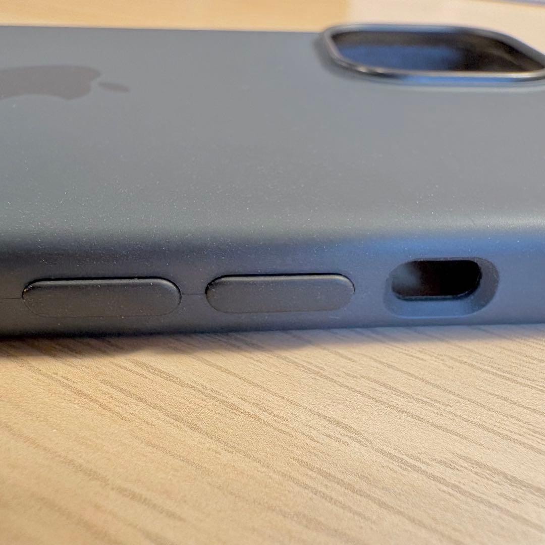 iPhone 15 ブラック 128GB SIMフリー