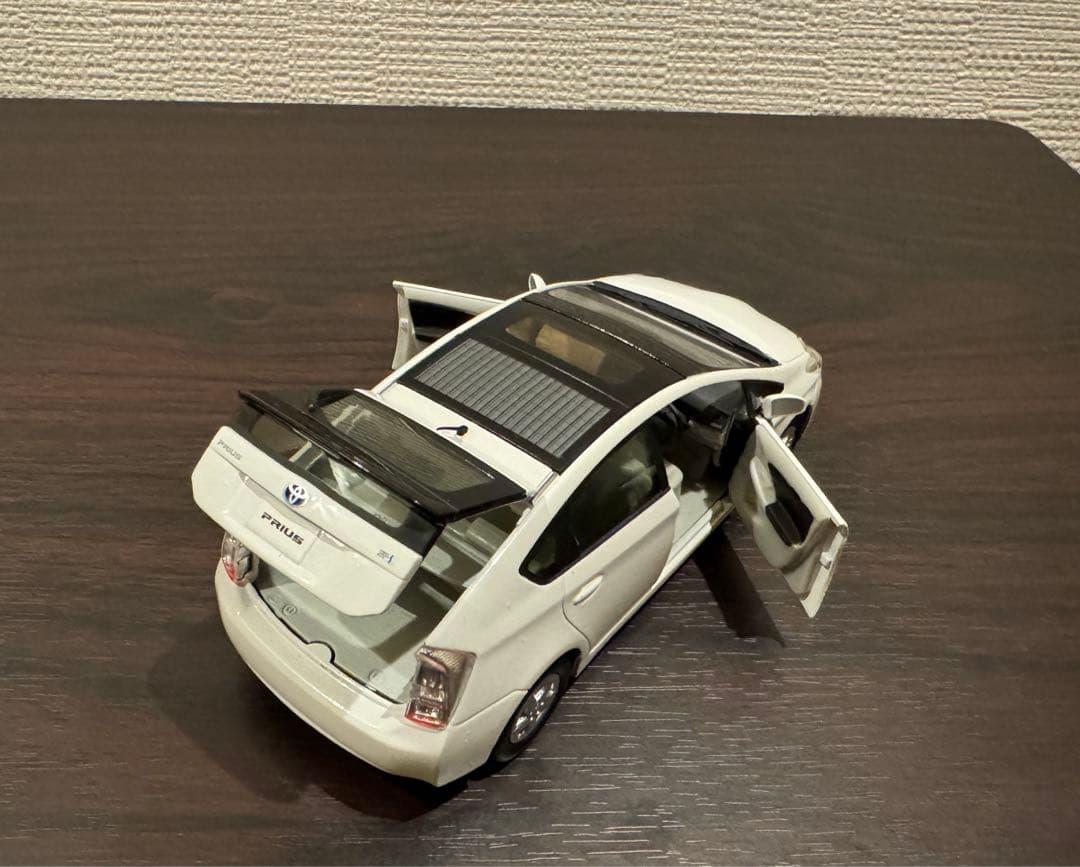 トヨタ　プリウス　カラーサンプル　ミニカー　30系前期　非売品
