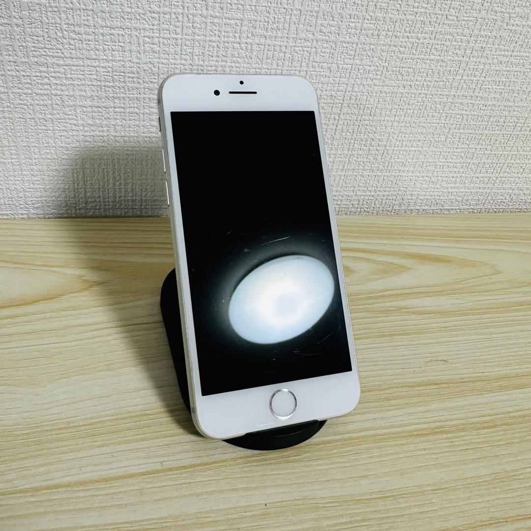 iPhone8 64GB シルバー SIMロック解除済