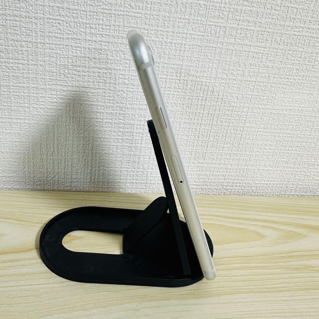 iPhone8 64GB シルバー SIMロック解除済