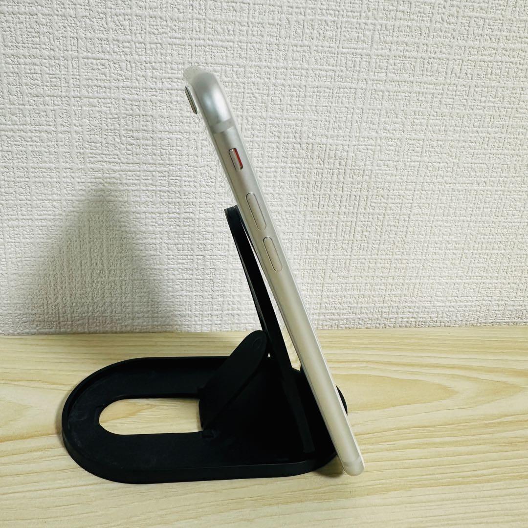 iPhone8 64GB シルバー SIMロック解除済