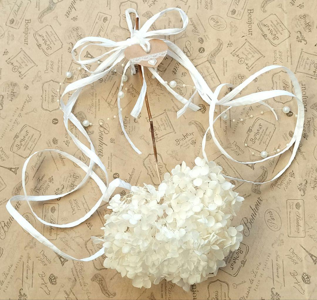 ブリーチアナベルのスワッグ　ハートラベルとパールシャワーつき