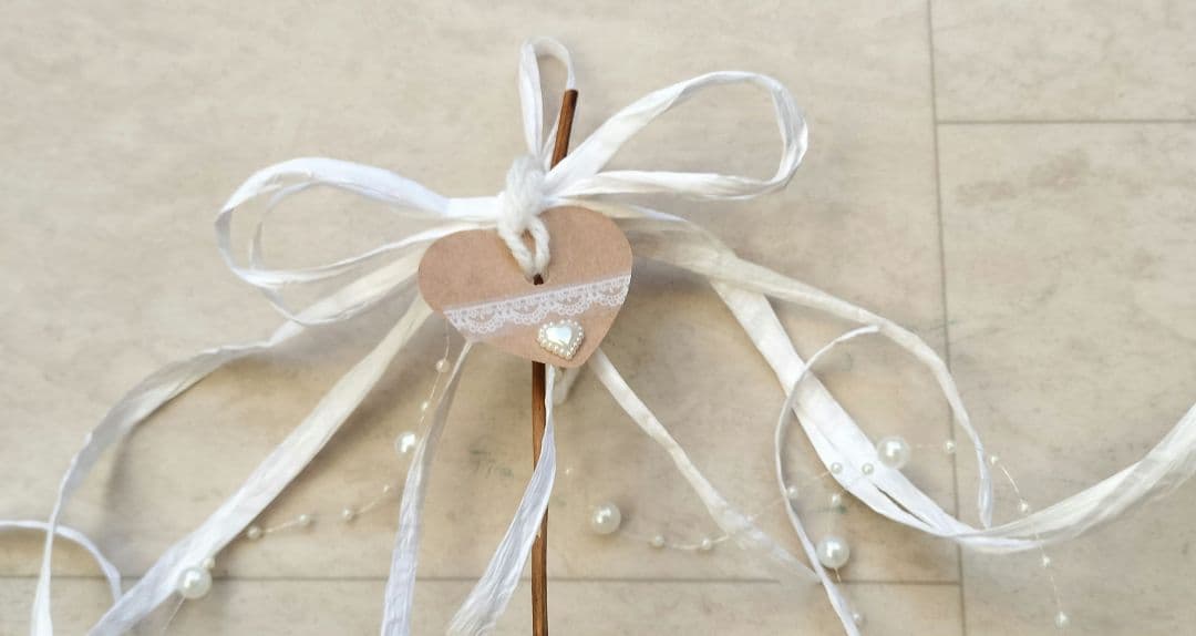 ブリーチアナベルのスワッグ　ハートラベルとパールシャワーつき