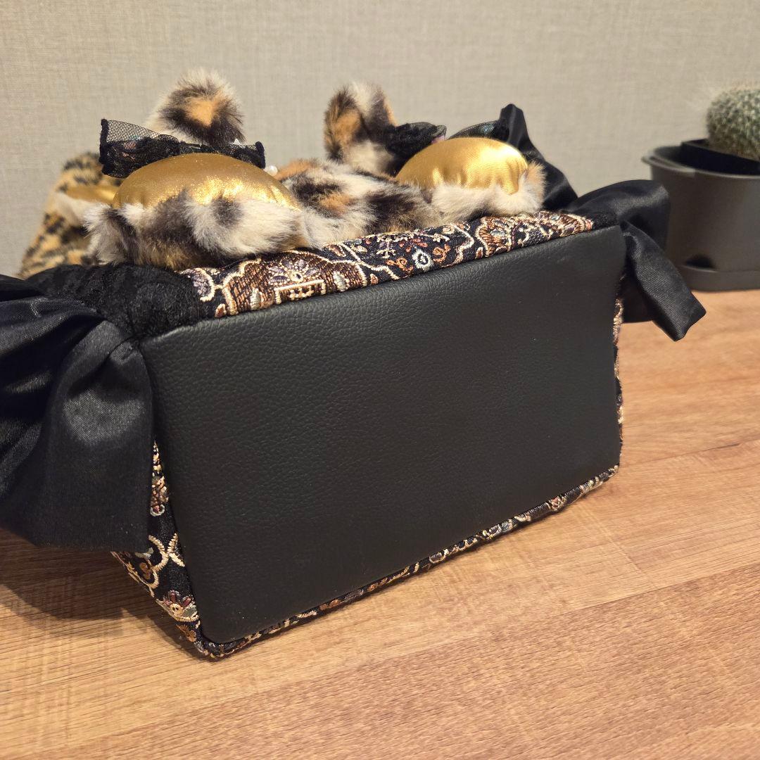 ゆ*ら様 コヤンイサムチョン　フリルトートバッグ　サンダーちゃん