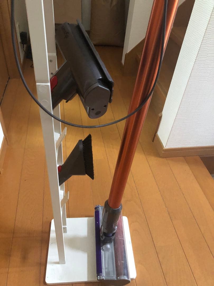 ダイソン　掃除機　ダイソンSV12コードレスクリーナー　コードレス掃除機
