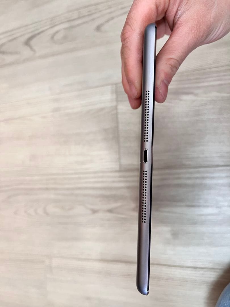 Apple iPad Air第一世代スペースグレー 本体