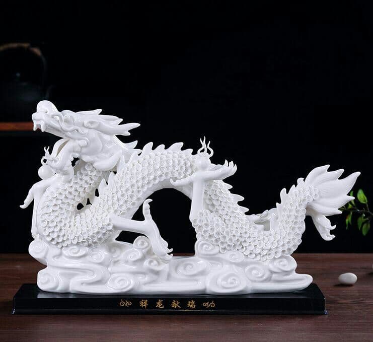 町の家，金を集める，白磁祥龍献瑞の置物.5