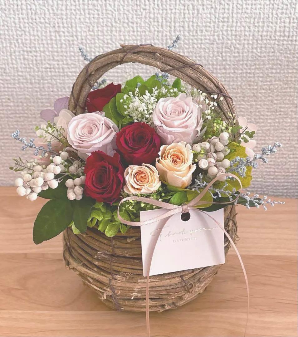 ＊*..優美なフラワーバスケット..＊°..プリザーブドフラワー　お花の贈り物