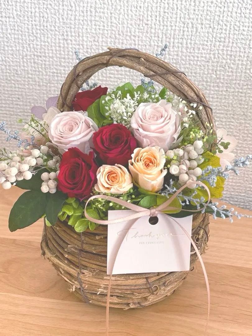 ＊*..優美なフラワーバスケット..＊°..プリザーブドフラワー　お花の贈り物