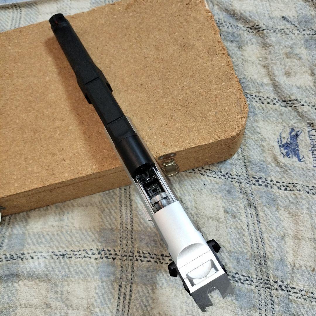 や*！様 マルイ純正旧型10インチニキータ風カスタム、コルク材箱付き。