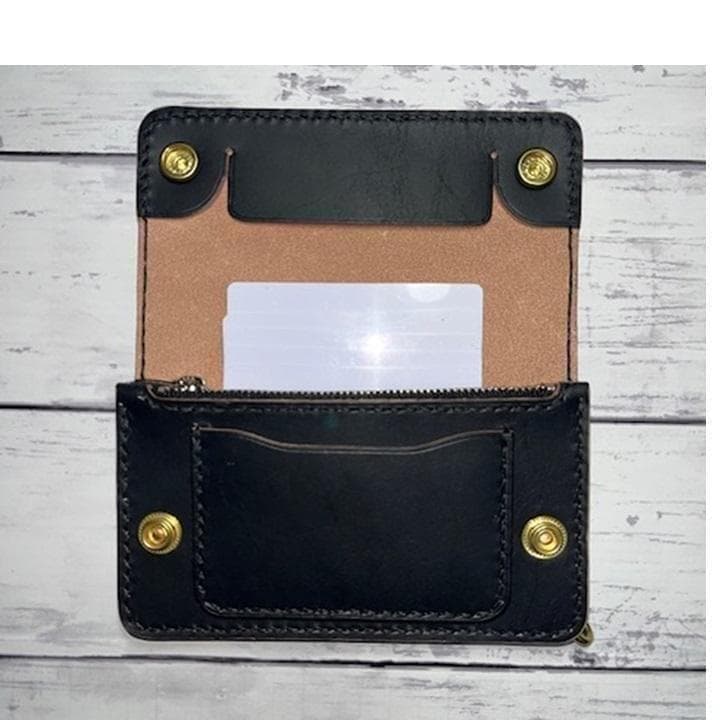 ④ミドルトラッカーウォレット/姫路レザー茶芯黒色/ホック真鍮/小判カン真鍮