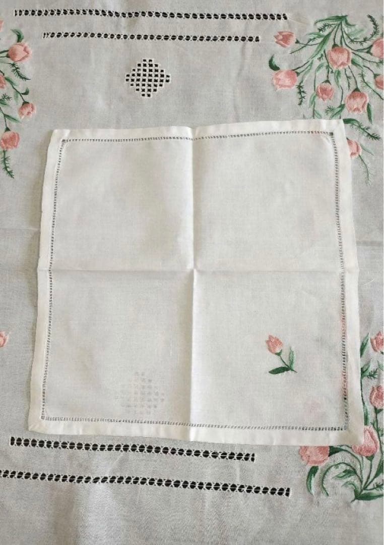 刺繍 テーブルクロス　240x140cm