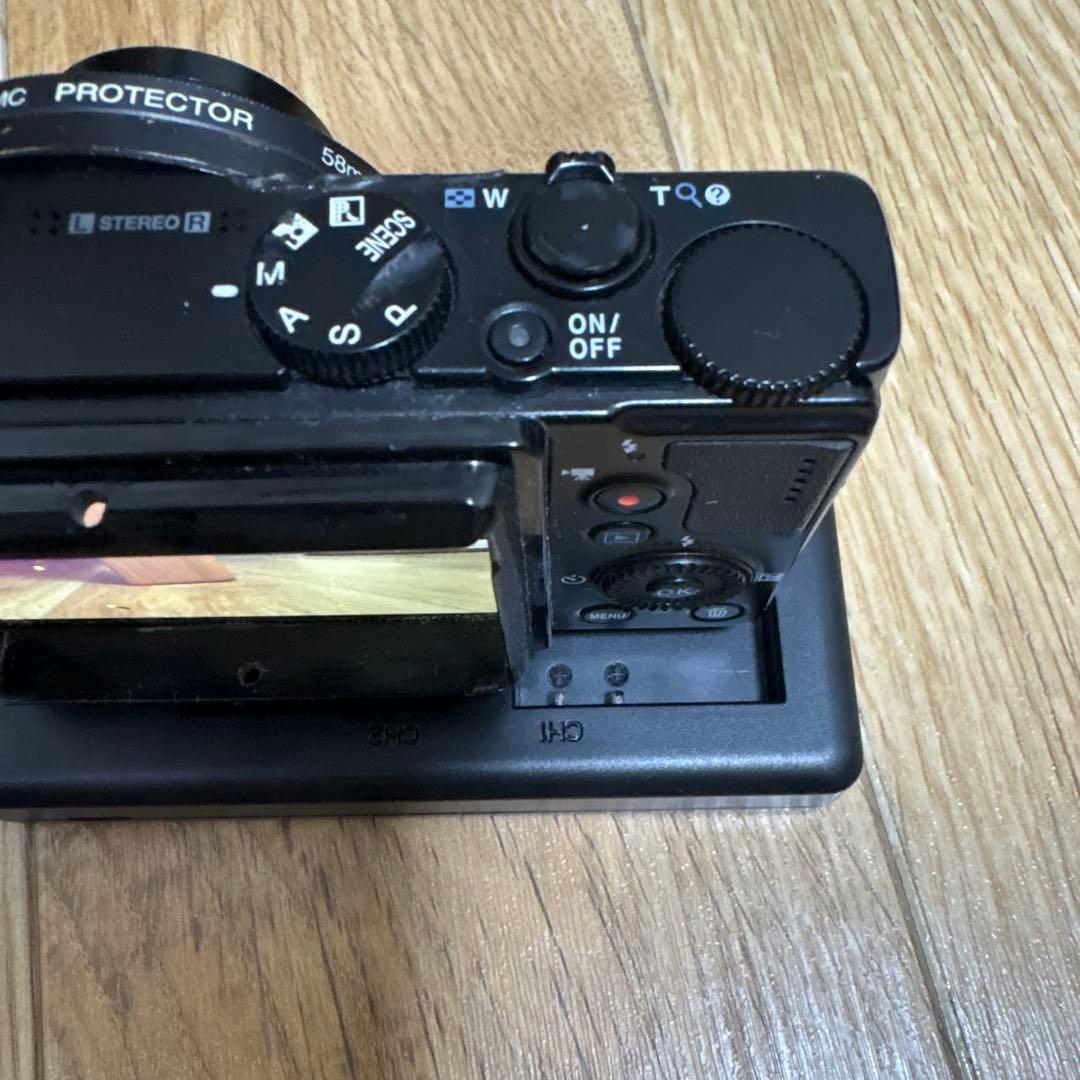 Nikon コンパクトデジタルカメラ P300