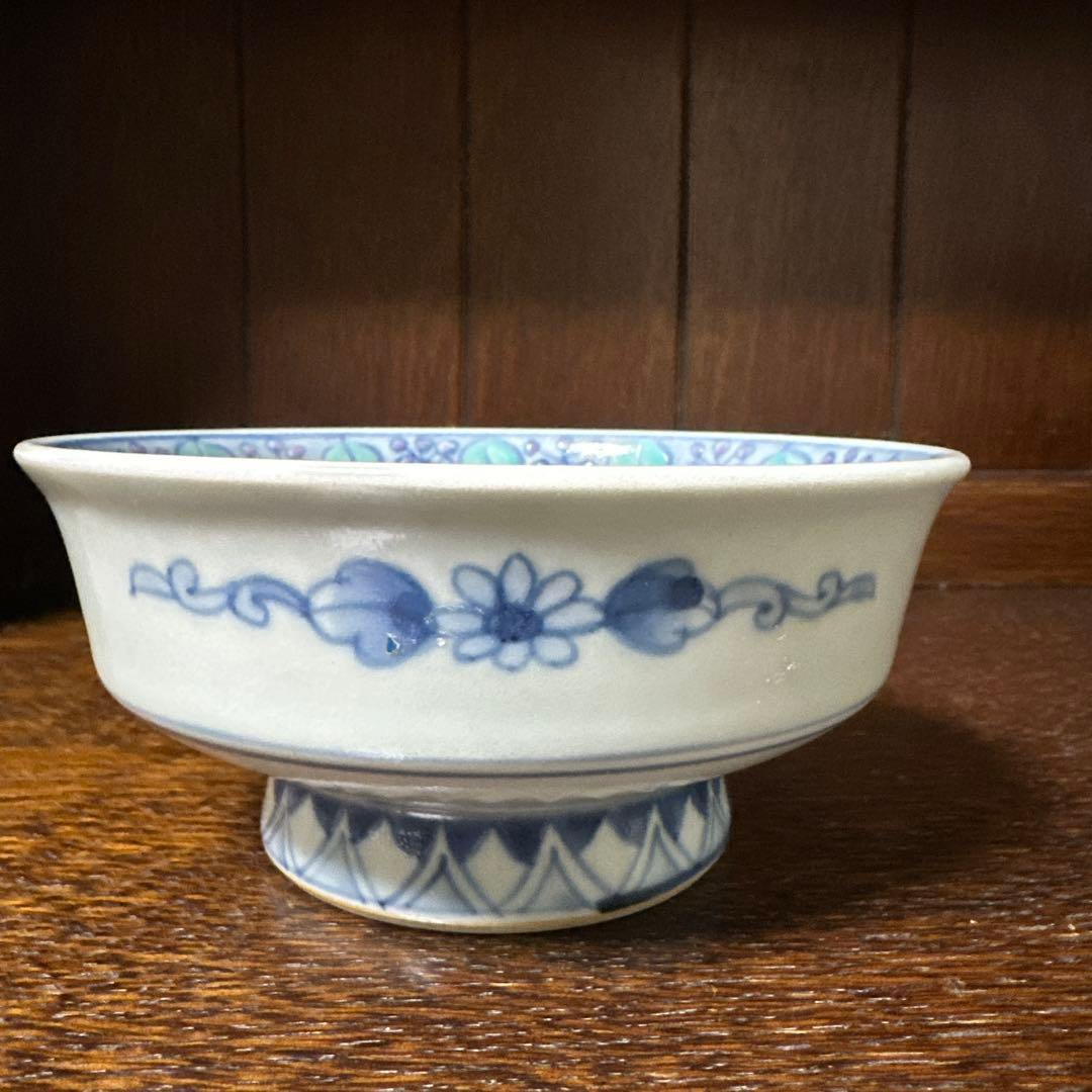 佐藤走波(六代)染錦. 椿華文. 高台鉢