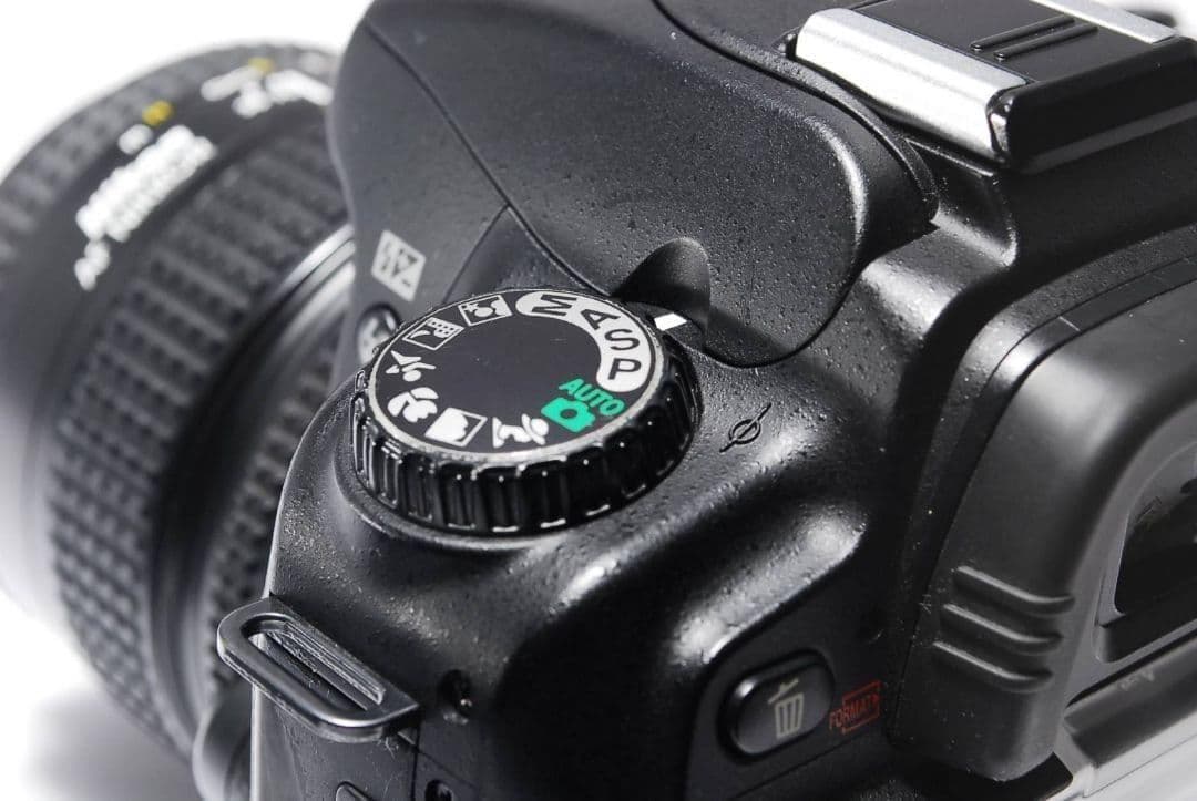 ♥Nikon D80♥ 高画質モデル 標準＋望遠Wレンズ 　ボディAF搭載