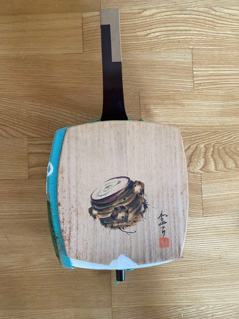 三味線本体とキャリングケース