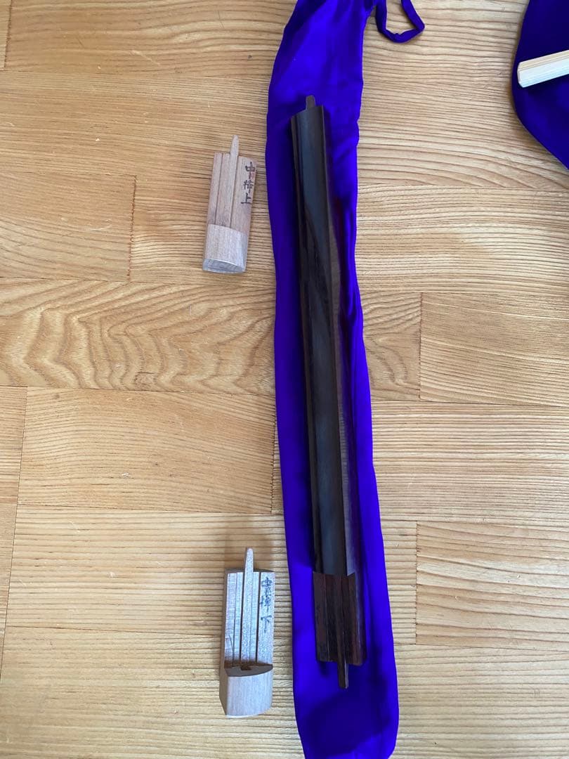 三味線本体とキャリングケース