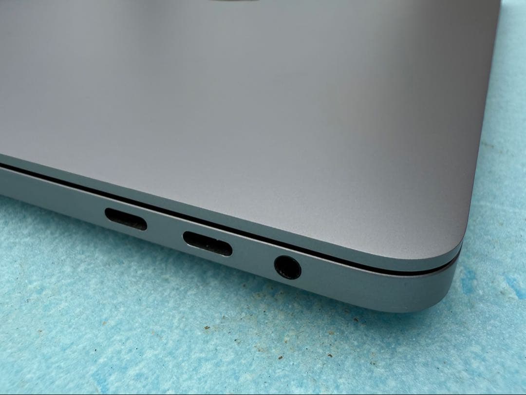 ワンオーナーMacBook Pro 16インチ i9 1TB