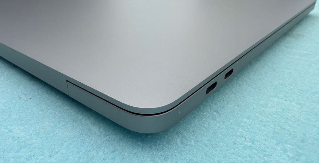 ワンオーナーMacBook Pro 16インチ i9 1TB