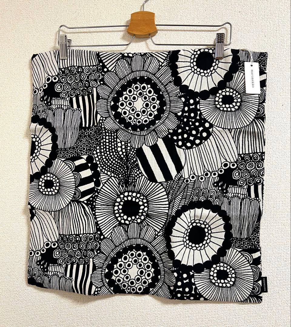 ◎新品未使用◎マリメッコ　marimekko クッションカバー　厚手生地