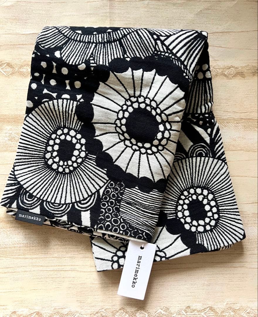 ◎新品未使用◎マリメッコ　marimekko クッションカバー　厚手生地
