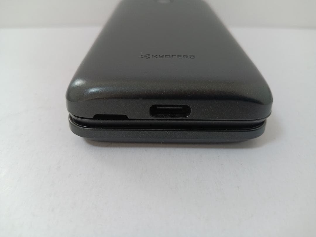 ☆ SoftBank DIGNO ケータイ4 A202KC ブラック