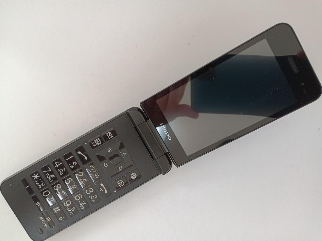 ☆ SoftBank DIGNO ケータイ4 A202KC ブラック