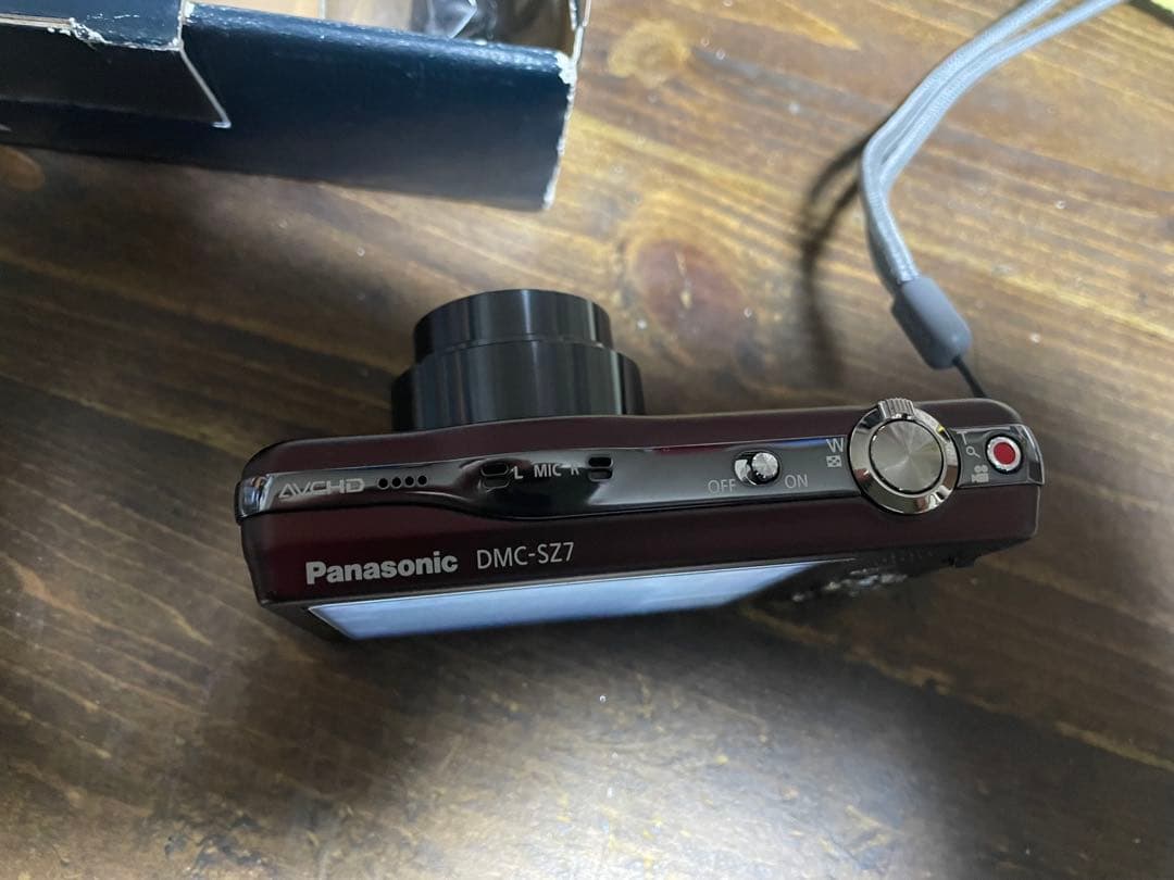 Panasonic LUMIX SZ7 コンパクトデジタルカメラ