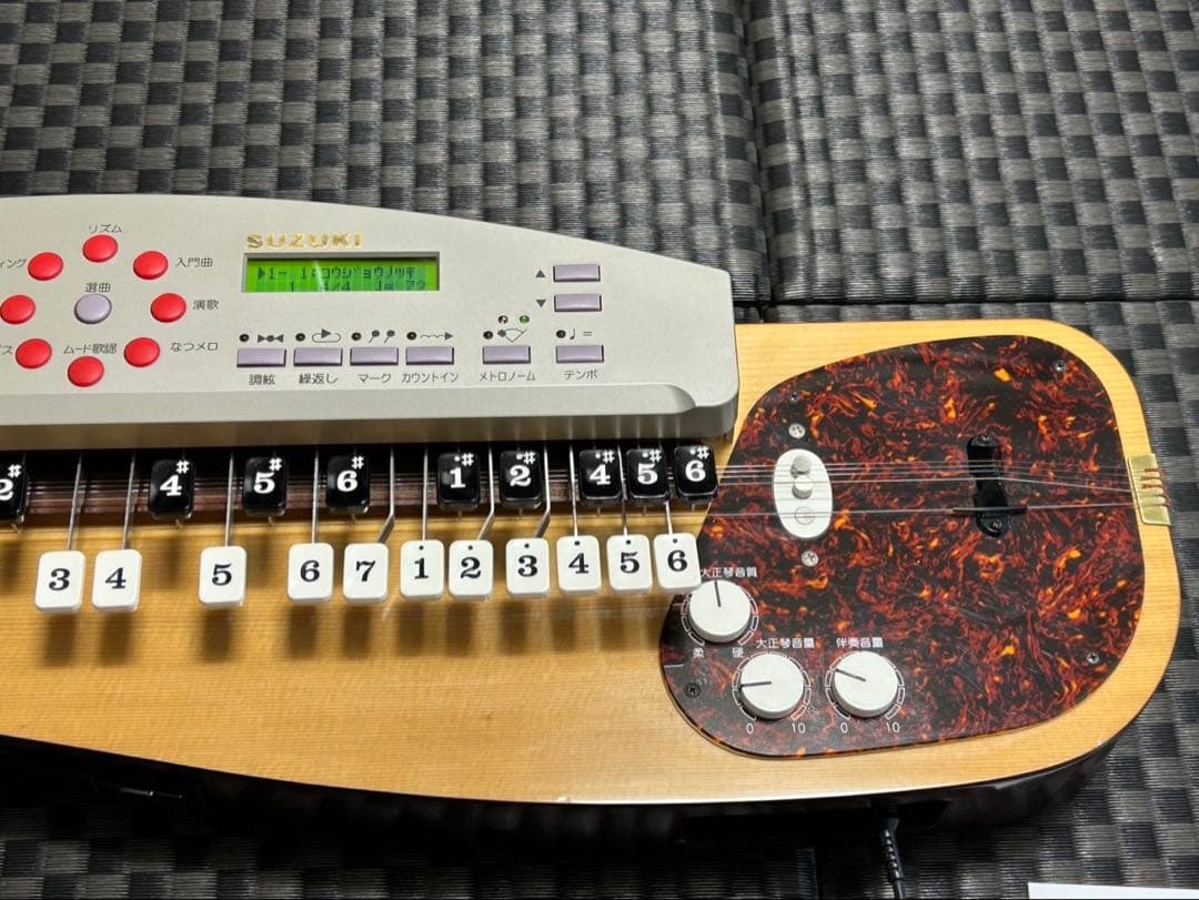 大正琴あゆ　メーカー :スズキ　型番:TES-151