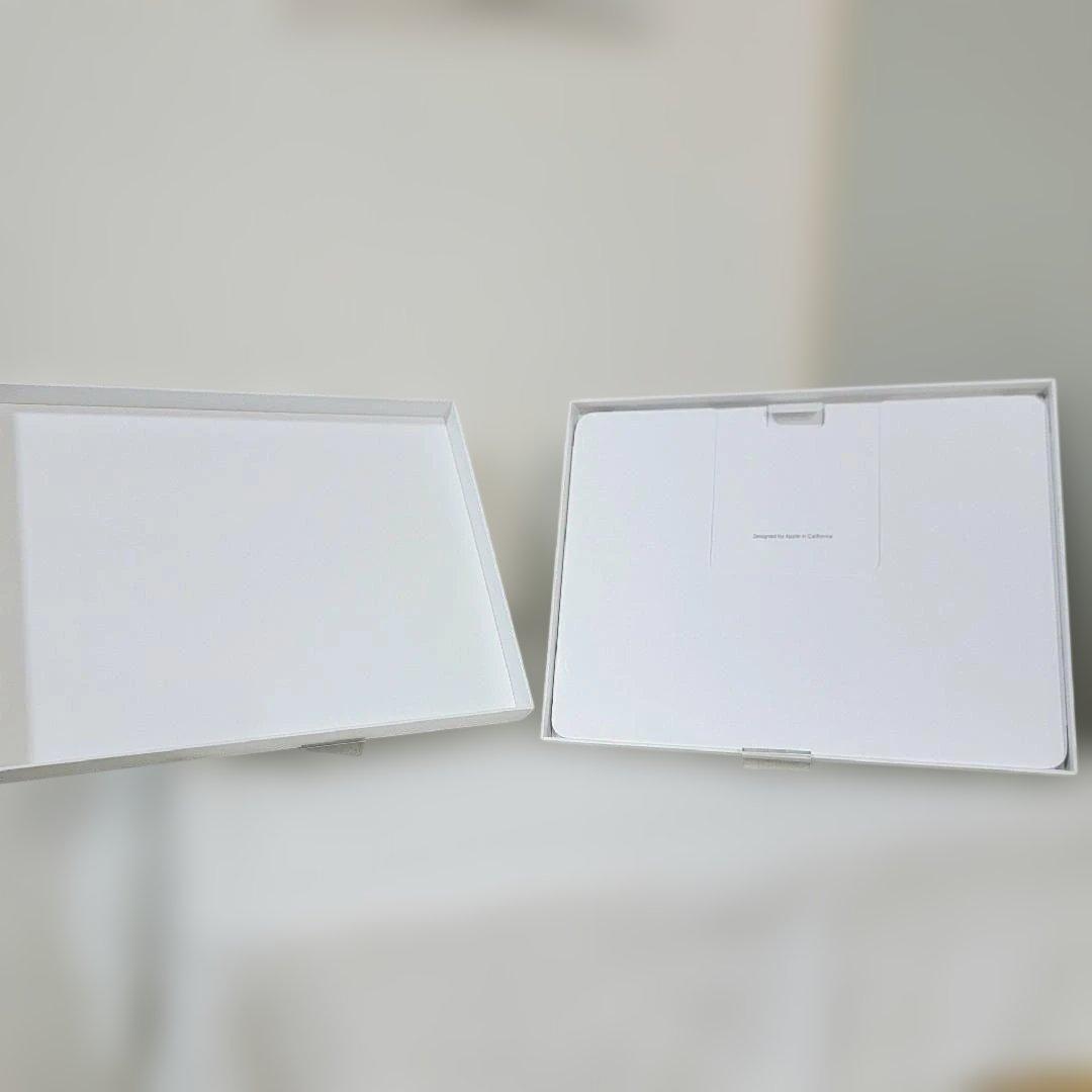 12.9インチiPad Pro（第6世代）Smart Keyboard Foli