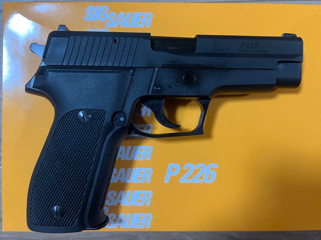 タナカワークスP226 SIG SAUER モデルガン　ホルスター　キャップ付き