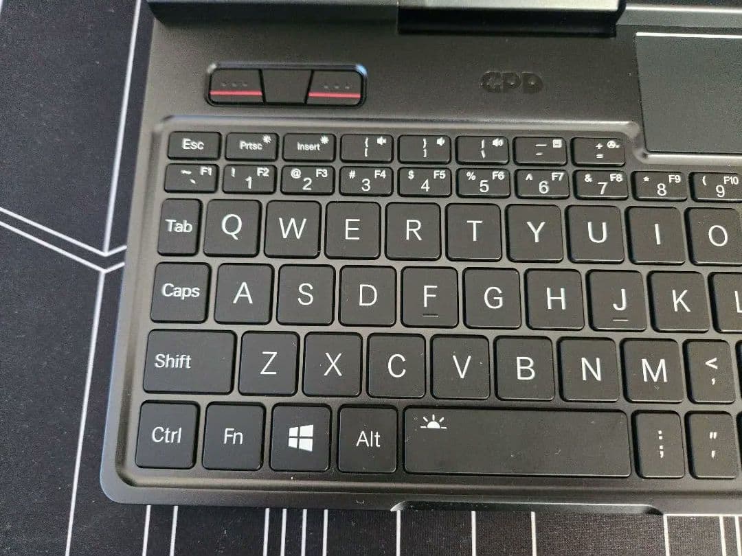 【美品】GPD Pocket 4 (Ryzen 8840U ) 16GB/1TB