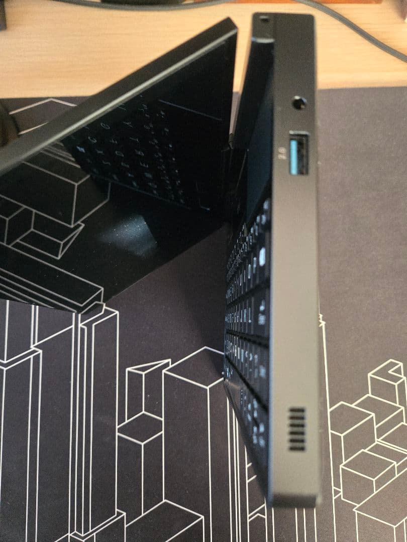 【美品】GPD Pocket 4 (Ryzen 8840U ) 16GB/1TB