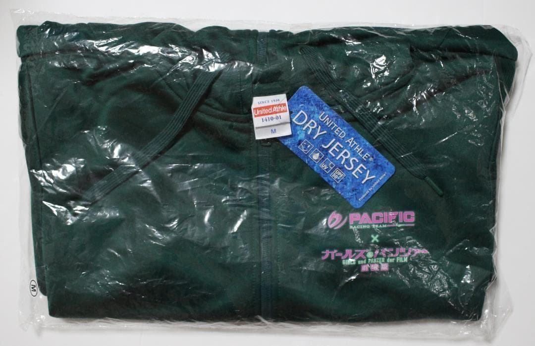 ガールズ＆パンツァー アパレル アウター Mサイズ/ パーカー ジャンパー 新品
