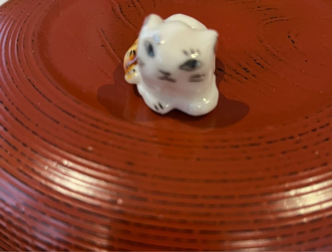 井上あんぬ　猫の陶器箸置き