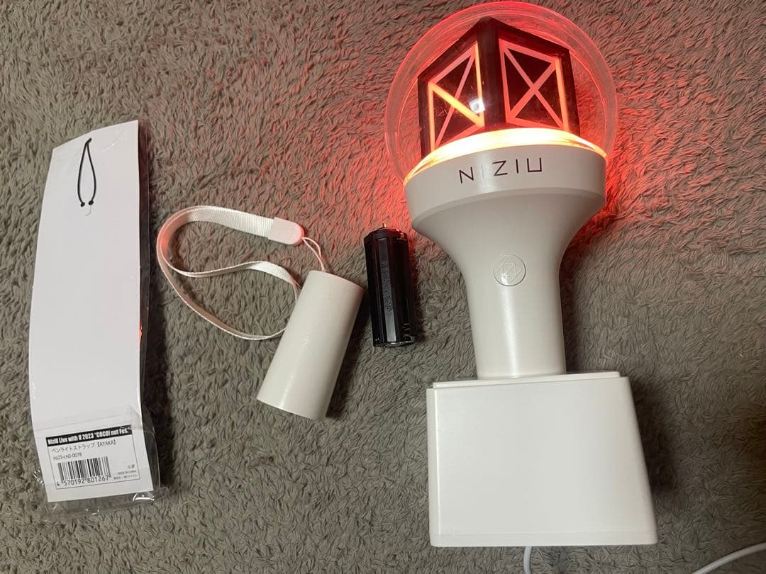 ‪NiziU‬ ANO ペンライト　ペンライトストラップ　うちわカバー　セット