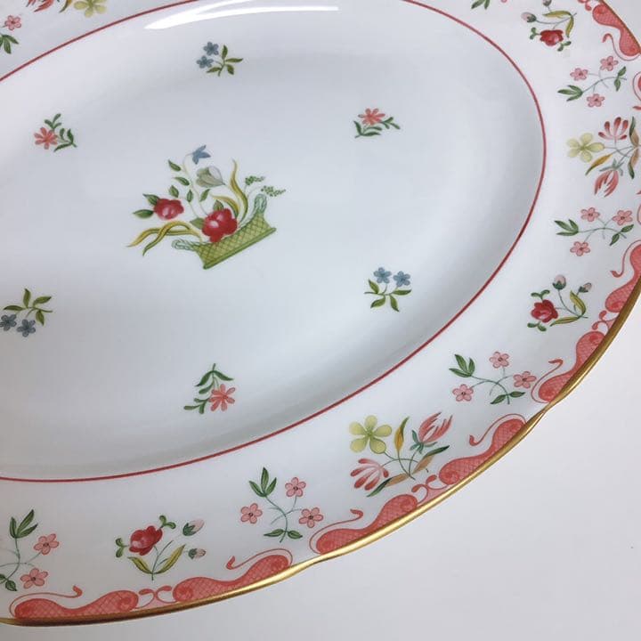 最終価格【未使用】　大皿　ウェッジウッド ビアンカ オーバルサービングプレート