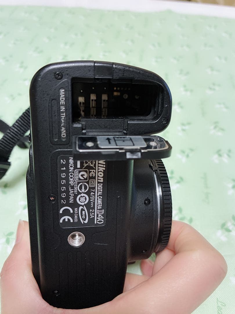 ニコンNikon D40デジタル一眼レフカメラ　レンズAF-S18-55mm