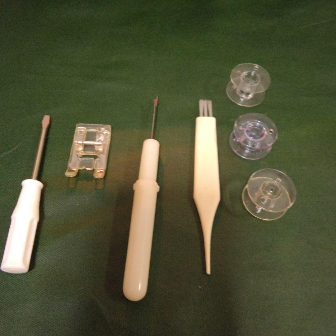 ブラザーミシン、コンパクト。