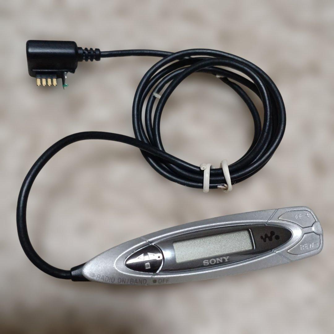 SONY カセットWALKMAN ソニーウォークマン　シルバー