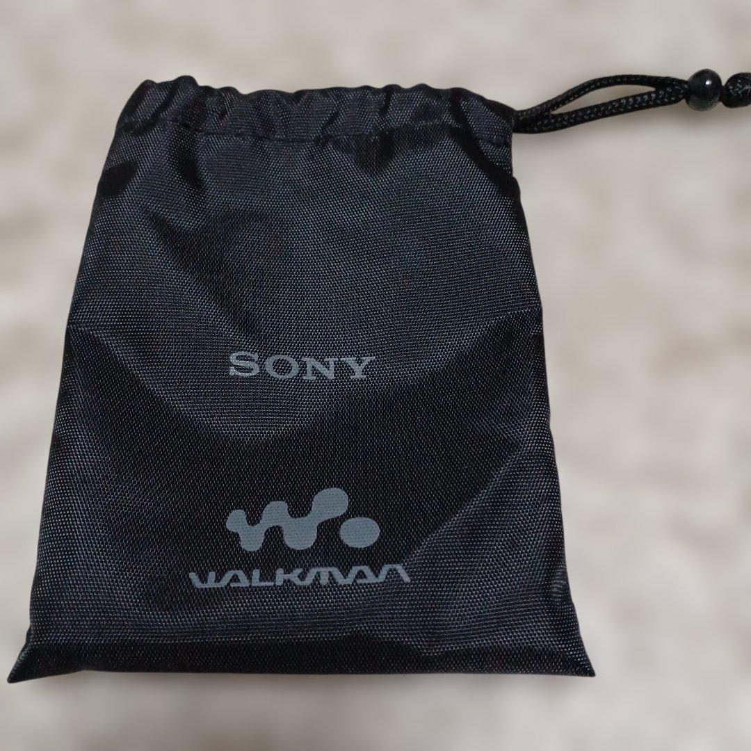 SONY カセットWALKMAN ソニーウォークマン　シルバー