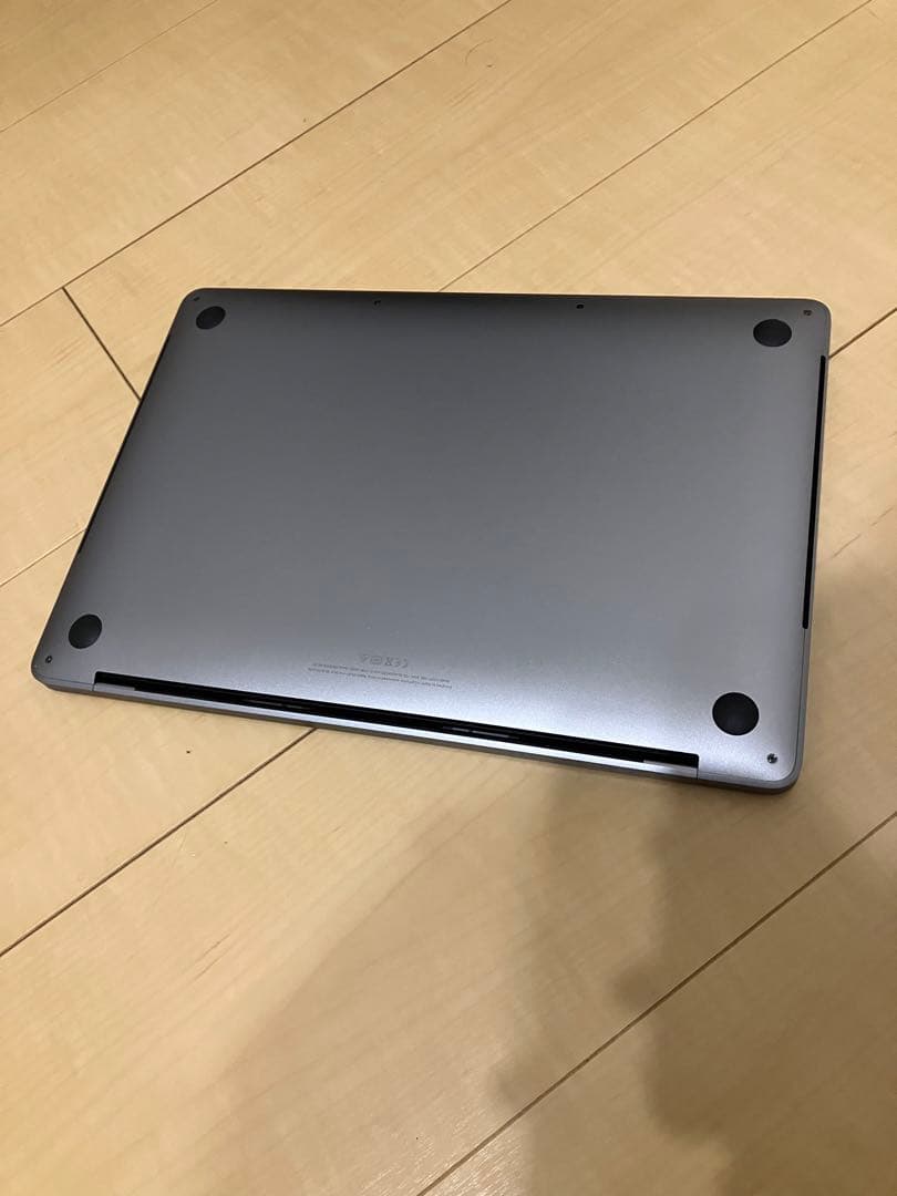 Apple MacBook 2020 13インチ シルバー