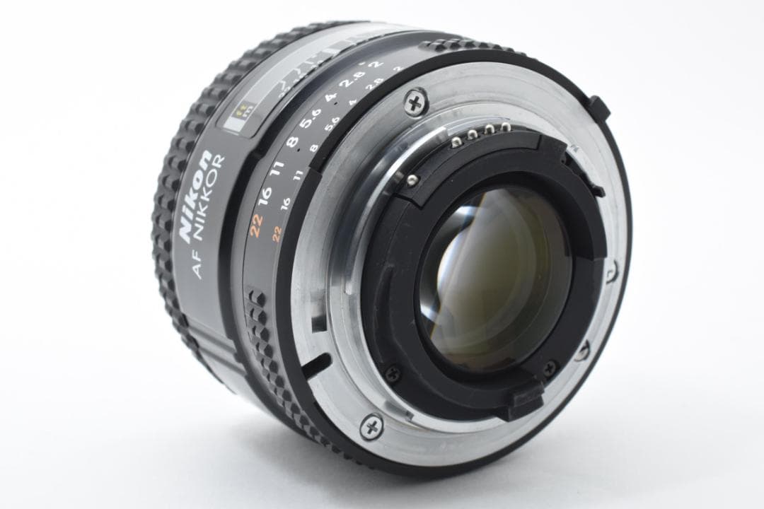 美品 NIKON AF NIKKOR 35mm F2 D AF レンズ B714