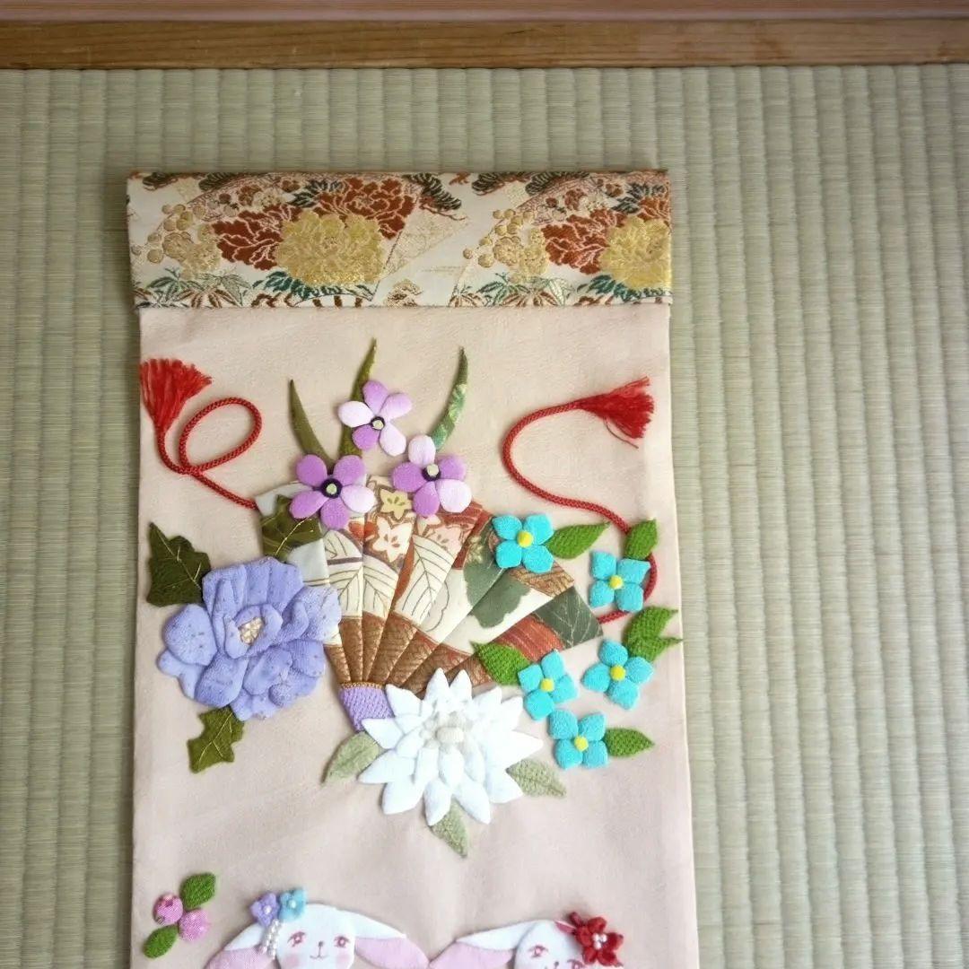 押し絵タペストリー　花車 　クリームチーズ