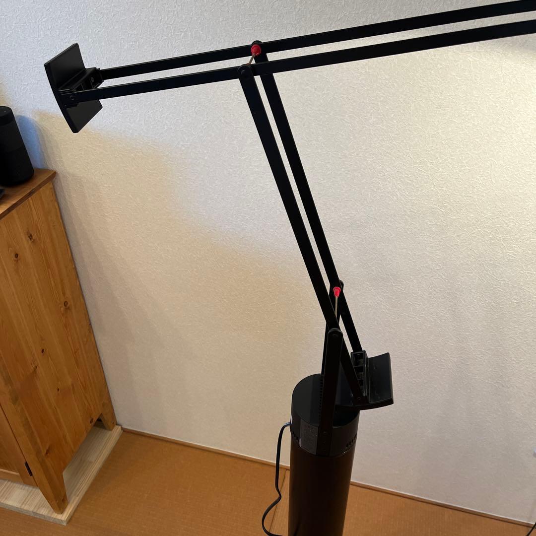 ヤマギワ アルテミデ TIZIO スタンド付き