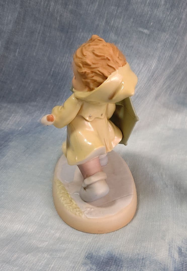 マーベル ルーシー アトウェル \" 雨が降っても あなたは私の太陽 \" 超レア